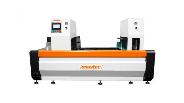 Qu'est-ce qu'une scie automatique CNC et comment fonctionne-t-elle ?