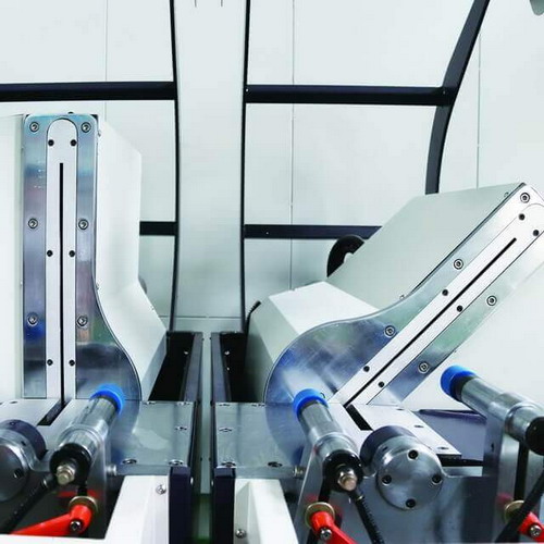 3 axis cnc double mitre saw cutting Coupe de scie à onglet double CNC 3 axes