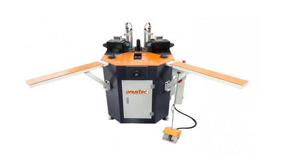 Quel est le développement technique de la sertisseuse d’angle ?