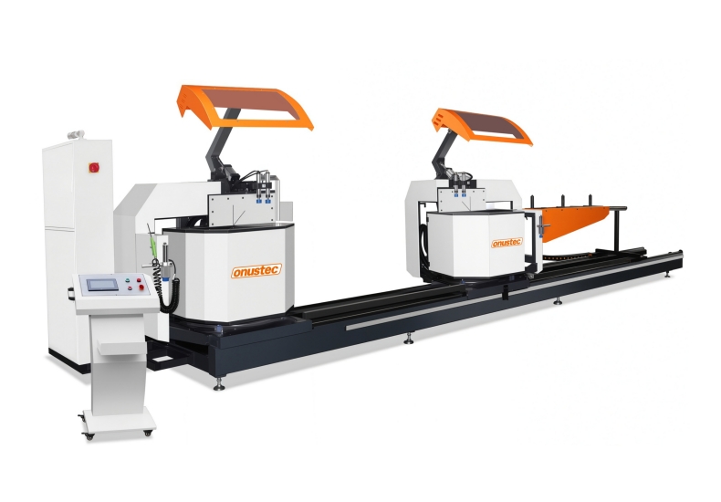 Scie &agrave; onglet double CNC &agrave; angle compos&eacute; 7 axes Onustec