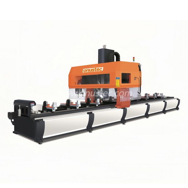 Fasade murale en aluminium à 4 axes