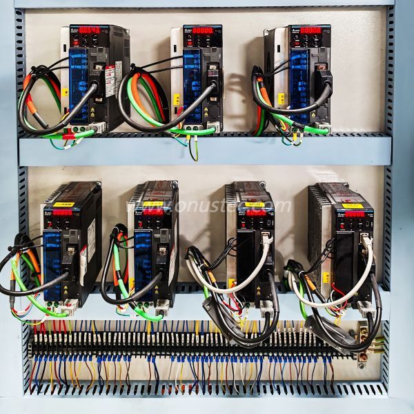 Scie &agrave; onglet double CNC pour fa&ccedil;ade &agrave; 7 axes